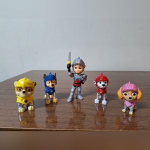 Paw Patrol Rescue Knights figurines